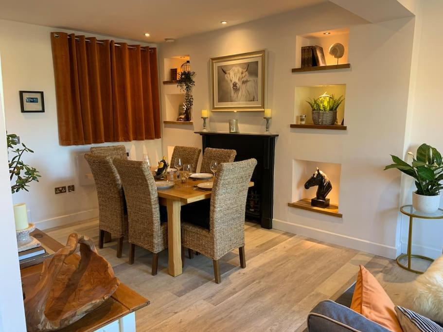 Renovated Miner'S Cottage - Family & Dog Friendly Abertillery Exterior photo