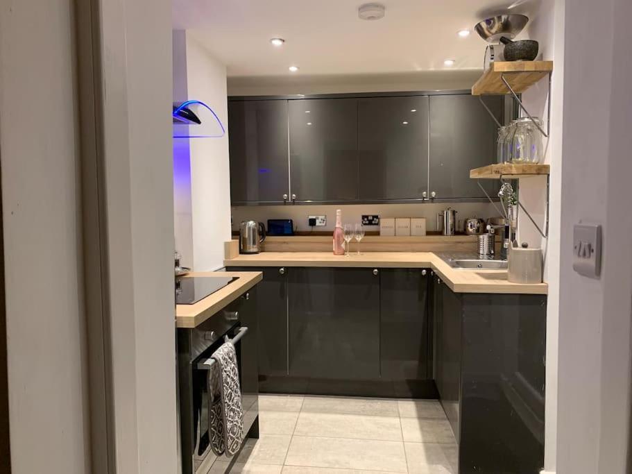 Renovated Miner'S Cottage - Family & Dog Friendly Abertillery Exterior photo